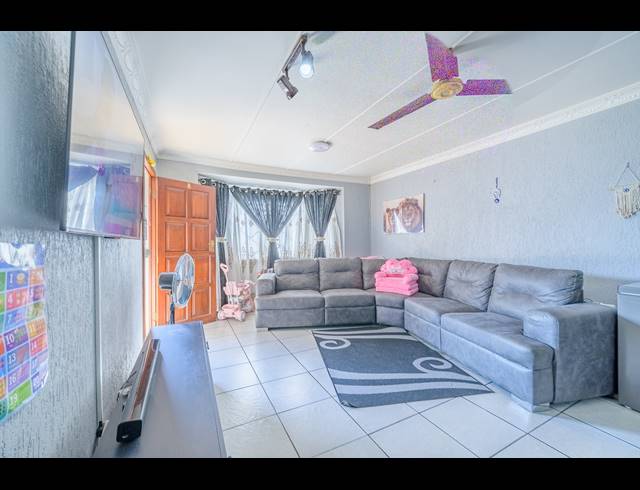 2 BEDROOM APARTMENT FOR SALE IN THE WOLDS